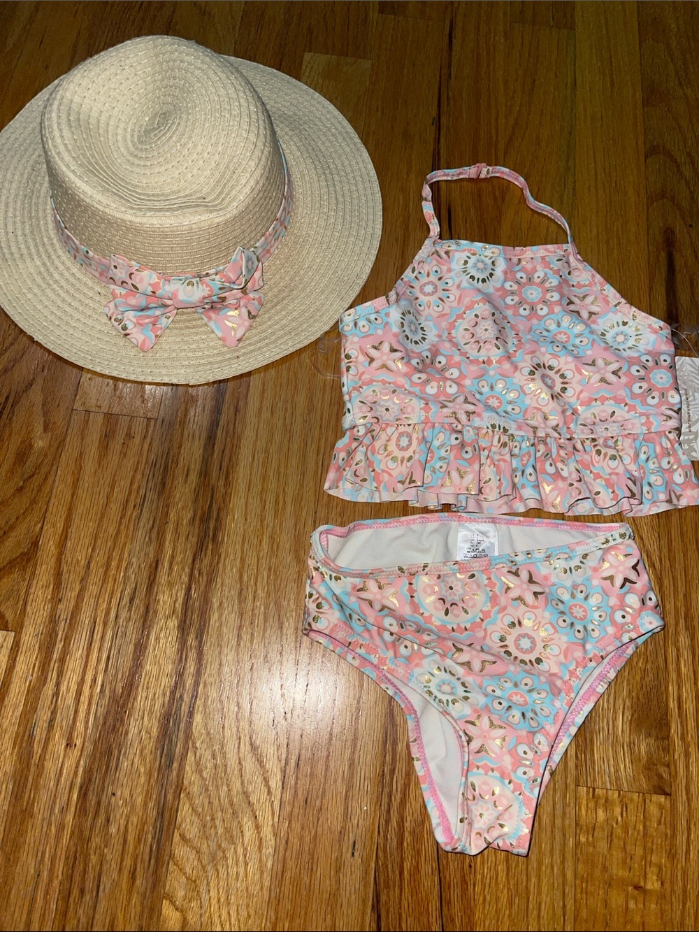 Tommy Bahama size 4 bikini with sun hat nwt
